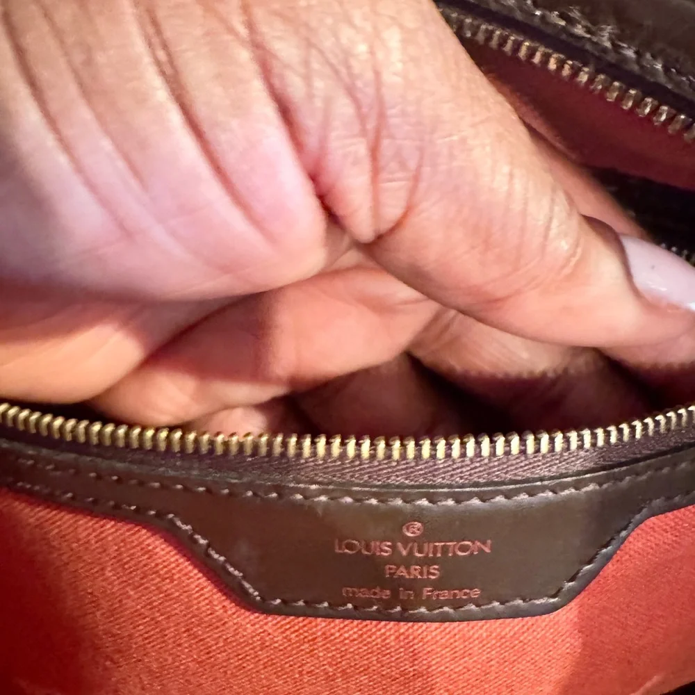 Louis Vuitton Chelsea tote bag with dust bag - Picture 9 of 14